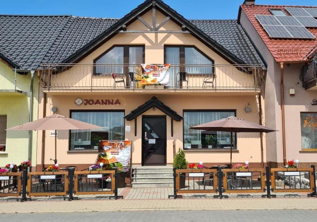 ホテル Restauracja Joanna Gogolin エクステリア 写真